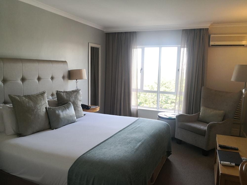 The Riverside Hotel